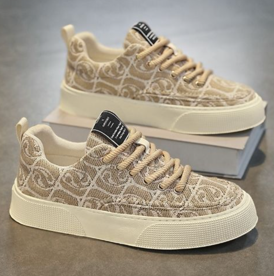 Men’s Low-Cut Casual Sneakers